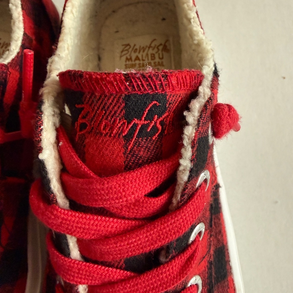 Blowfish Buffalo Plaid Sneaker size 7 1/2 - Picture 2 of 10